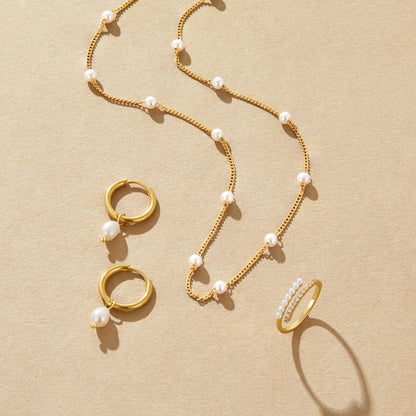 Freshwater Pearl Bella Hoop Earrings