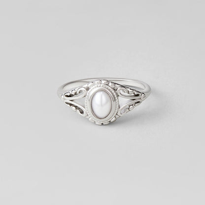 Silver Vintage Royal Pearl Ring